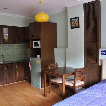 Hill Top Service Suites Bang Lamung Chambre photo