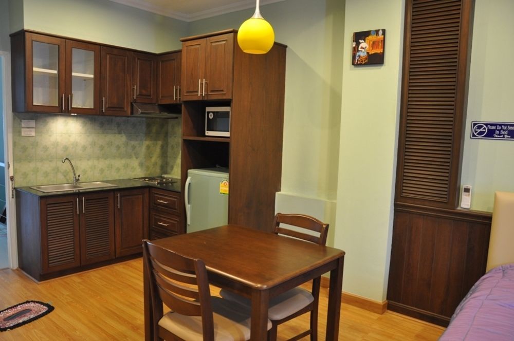 Hill Top Service Suites Bang Lamung Extérieur photo